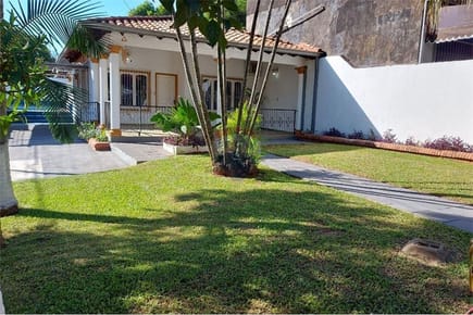  Vendo Casa Con Piscina En Capiatá