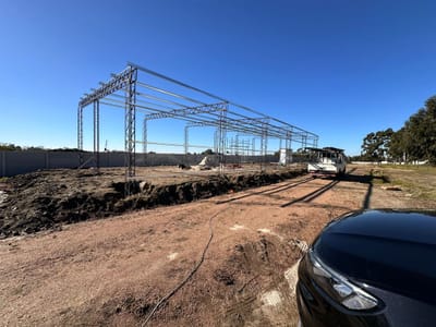 Galpon De 250 M2 en terreno de 500 m2 en un predio de 6000 m2 totalmente cerrado