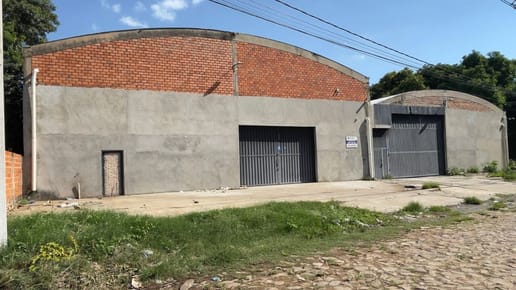 EN VENTA - DEPOSITO EN VILLA ELISA
