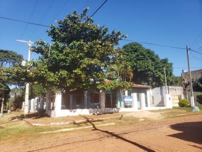Casa en venta de 4 ambientes en Loma Barrero