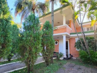 Casa en venta de 4 ambientes en LOS LAURELES