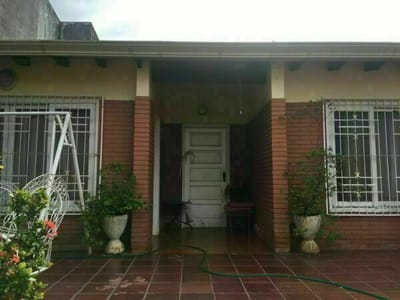 Casa en venta de 5 ambientes en JARA