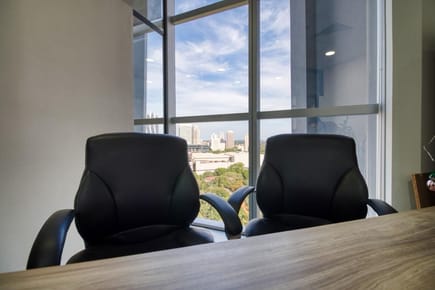 Oficina en venta en Ycua Sati