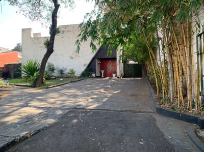 Casa en venta de 5 ambientes en Carmelitas
