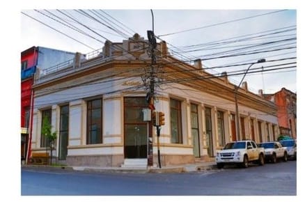 Casa en venta de 5 ambientes en Catedral