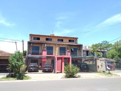 Casa en venta de 4 ambientes en Santa María