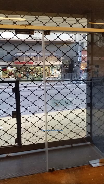 CENTRO EDIFIIO LOCAL COMERCIAL  +2 APTOS