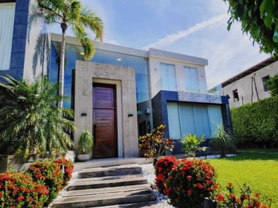 Casa en alquiler en Urubó Golf