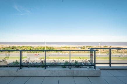 Departamento en venta de 3 ambientes en Barra de Carrasco