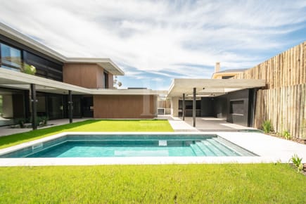 Casa en venta de 6 ambientes en Barrio San Nicolas
