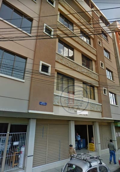Lindas y Amplias Oficinas en alquiler!!