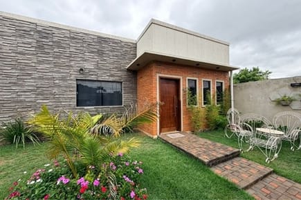 Venta de casa Santa Rosa de Lima, Mora Kue, Luque