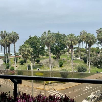 Vendo departamento con vista a parque y mar en Miraflores