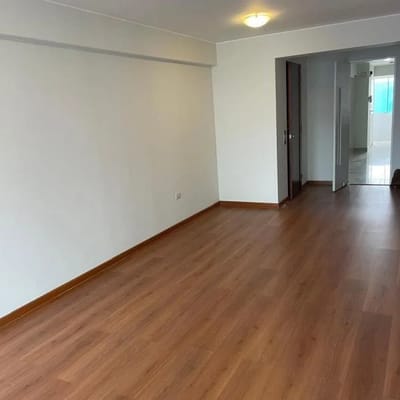 Vendo lindo dpto vista a calle Miraflores