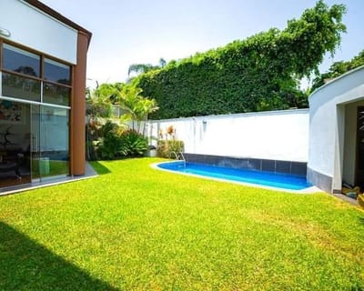 Bajo de precio Vendo linda casa en condominio  Surco Arq Malachowski