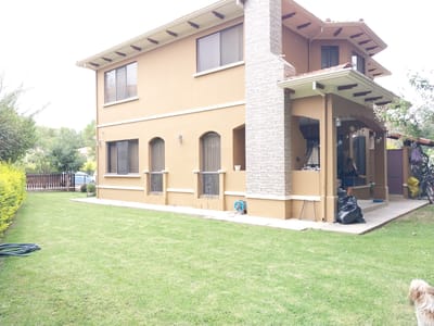 Amplia Casa en Condominio