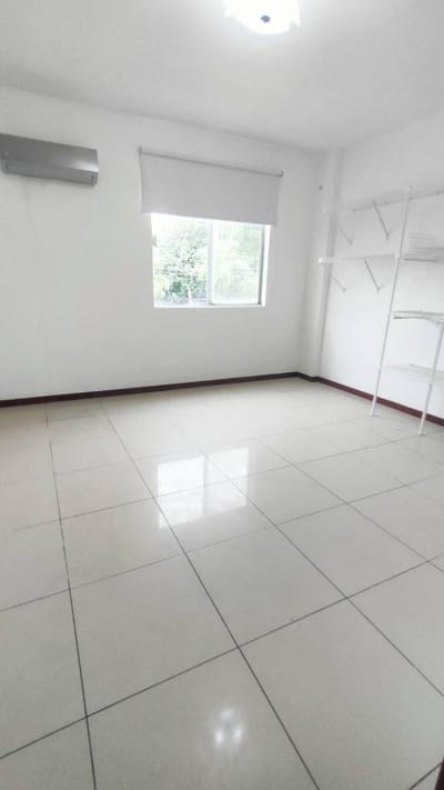 DEPARTAMENTO EN VENTA Macororo 3