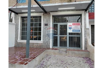 SALÓN COMERCIAL - ALQUILER - LAMBARÉ