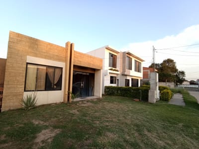 CASA EN VENTA ZONA ESTE