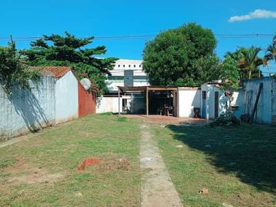 Terreno en excelente ubicación en Barrio Herrera (San Cristóbal)