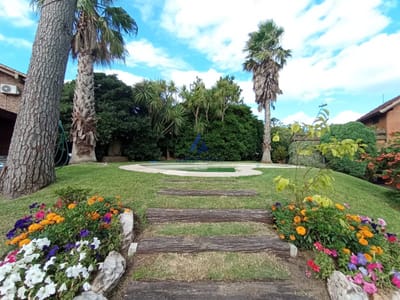 Casa en Mansa, 4 dormitorios, parada 16