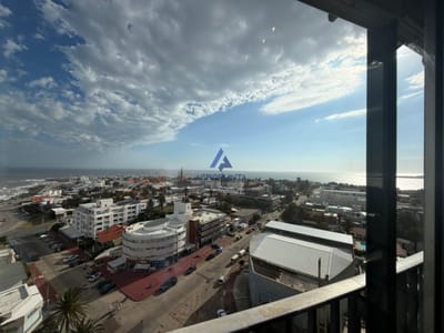 Apartamento en venta de 2 dormitorios en Punta del este , Península