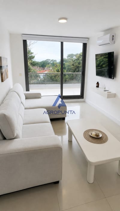 Apartamento a la venta de 2 dormitorios Punta del Este