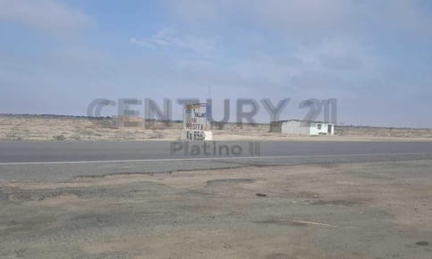 Venta de 400 Hás de Terreno en Carretera a Olmos