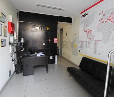 Excelente Oportunidad! Alquilo a Precio de Ocasion Local Comercial/industrial