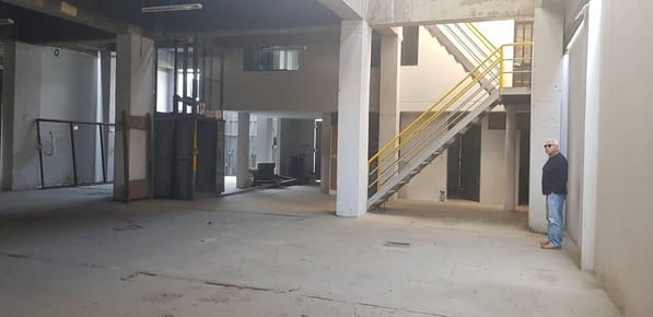 Venta de Local Industrial I2 de 300 m² en Zarate
