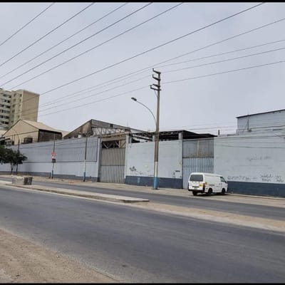 Venta de Local Industrial y Comercial en Av. Argentina de 8,500m2 y 2,800m2 Lima