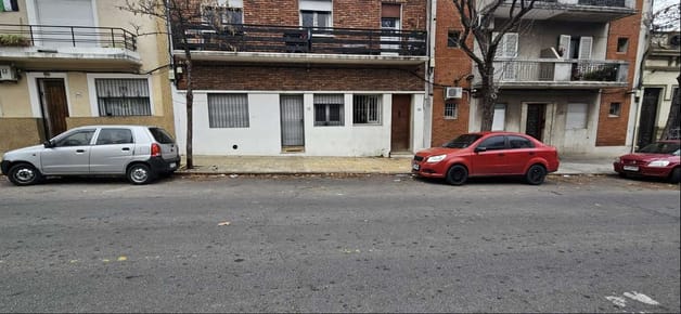 Venta de apartamento en Palermo de  2 dormitorios con patio, con Renta!!