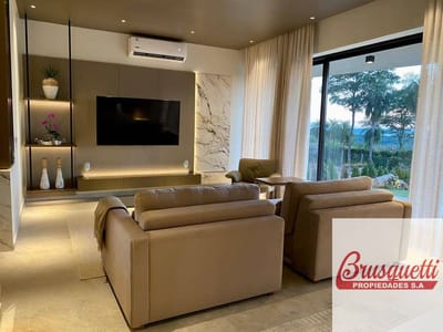 Casa en venta c/ cochera en San Bernardino