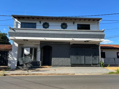Amplia Casa con Quincho en Palma Loma – Luque | Apta Crédito Bancario