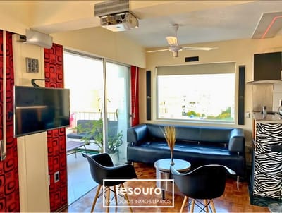 VENTA PENTHOUSE TIPO LOFT CON GRAN TERRAZA EN POCITOS