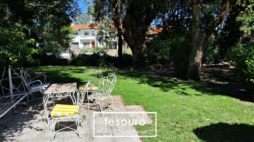 Venta de casa 6 dormitorios en Punta Gorda