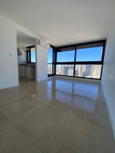 VA440 / BUEN APTO DE 3 DORMS CON BALCÓN. GJE Y PARRI / TRES CRUCES