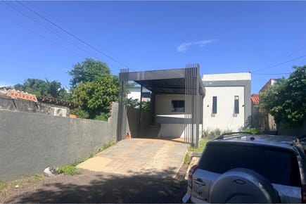 Vendo casa en Mariano Roque Alonso, Caacupemi