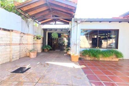 vendo residencia en zona residencial