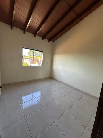 VENDO DUPLEX DE 3 DORMITORIOS EN MBOCAYATY VILLA ELISA
