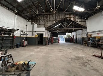 Venta Local Comercial- Industrial O Deposito Villa Muñoz