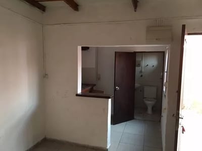 Alquilo Muy Lindo Apto. Al Fondo Tipo Casa. Sin Gastos Comunes