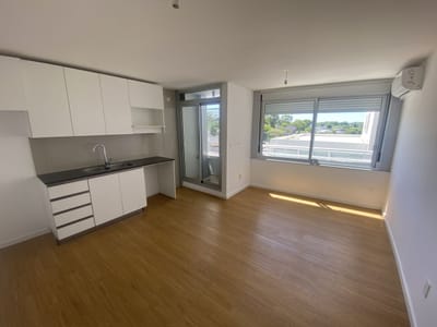 APARTAMENTO EN EXCELENTE PUNTO CON TODOS LOS SERVICIOS Y SEGURIDAD