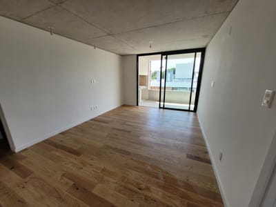 Venta con renta apto con cochera y box, próx. Portones Shopping!