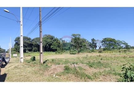 VENDO LINDO TERRENO EN CAAZAPA 