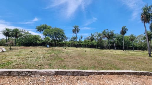 EN VENTA 2 TERRENOS EN BARRIO CERRADO ALTA PIETRA