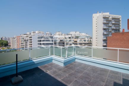Venta con Renta Penthouse en Pocitos