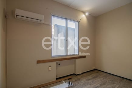 Venta  Oficina Ciudad Vieja