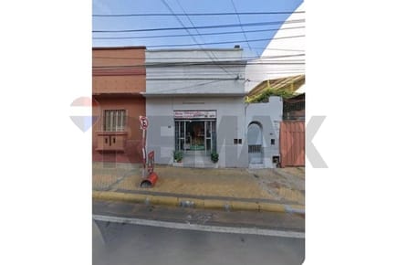 TERRENO CON CHALET VALOR TERRENO EN PLENO CENTRO DE ASUNCIÓN