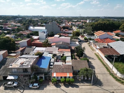 CASA A DOS CUADRAS DE LA AVENIDA BENI 